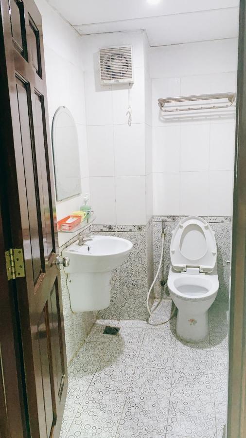 Banh Mi Motel ブンタオ エクステリア 写真